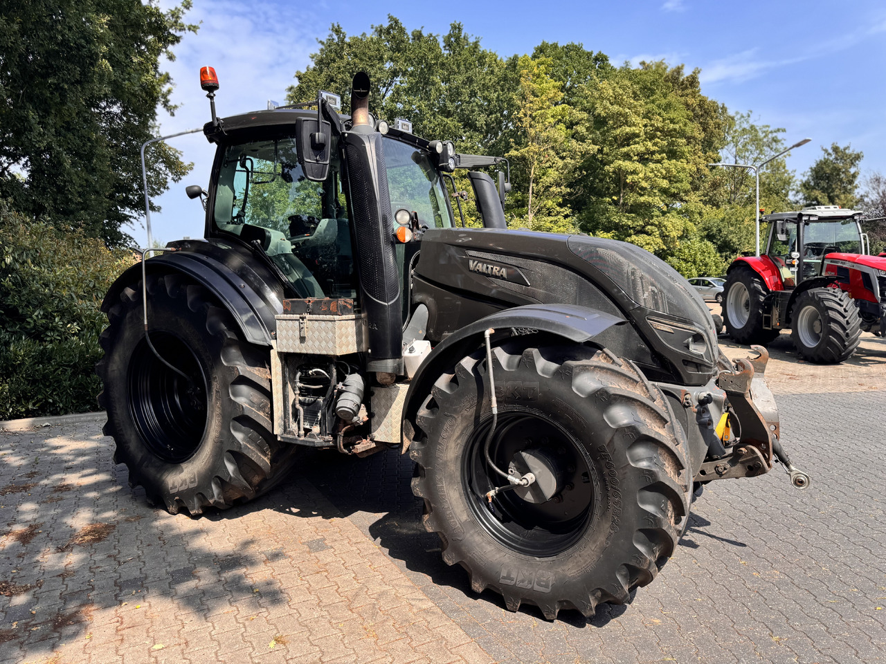 VALTRA T214 Direct - Tractor: afbeelding 3 VALTRA T214 Direct - Tractor: afbeelding 3