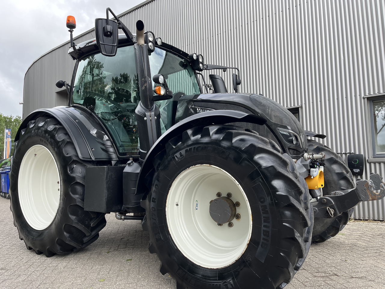 Valtra N174 Active - Tractor: afbeelding 1 Valtra N174 Active - Tractor: afbeelding 1