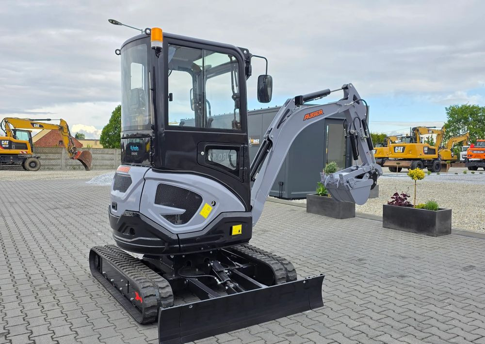 Inny NOWA Minikoparka AUGER 25, WAGA 2100 KG, SILNIK KUBOTA - Minigraafmachine: afbeelding 1 Inny NOWA Minikoparka AUGER 25, WAGA 2100 KG, SILNIK KUBOTA - Minigraafmachine: afbeelding 1