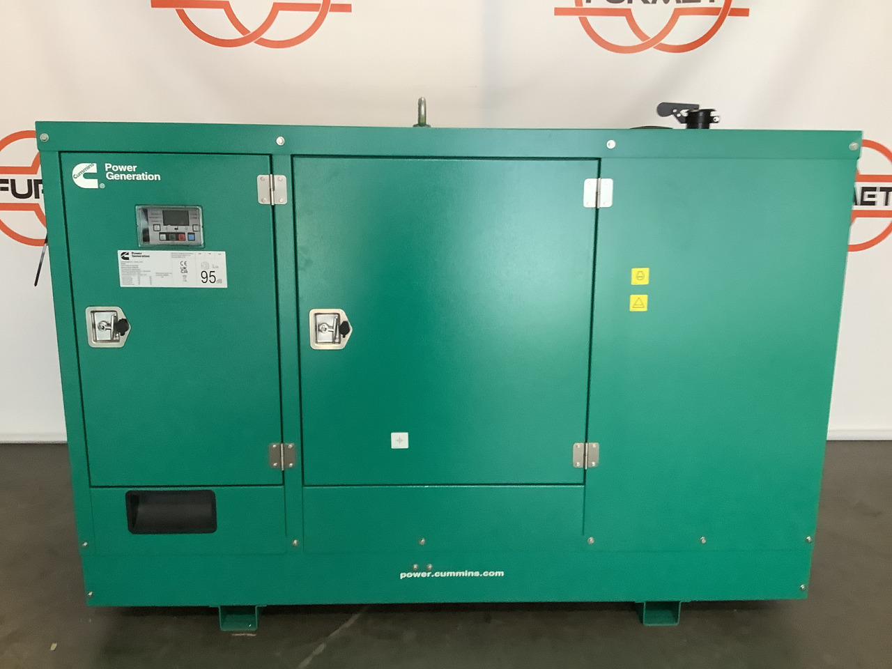 Cummins C55D5EQ. 55KVA Generator. Brand new. - Industrie generator: afbeelding 1 Cummins C55D5EQ. 55KVA Generator. Brand new. - Industrie generator: afbeelding 1