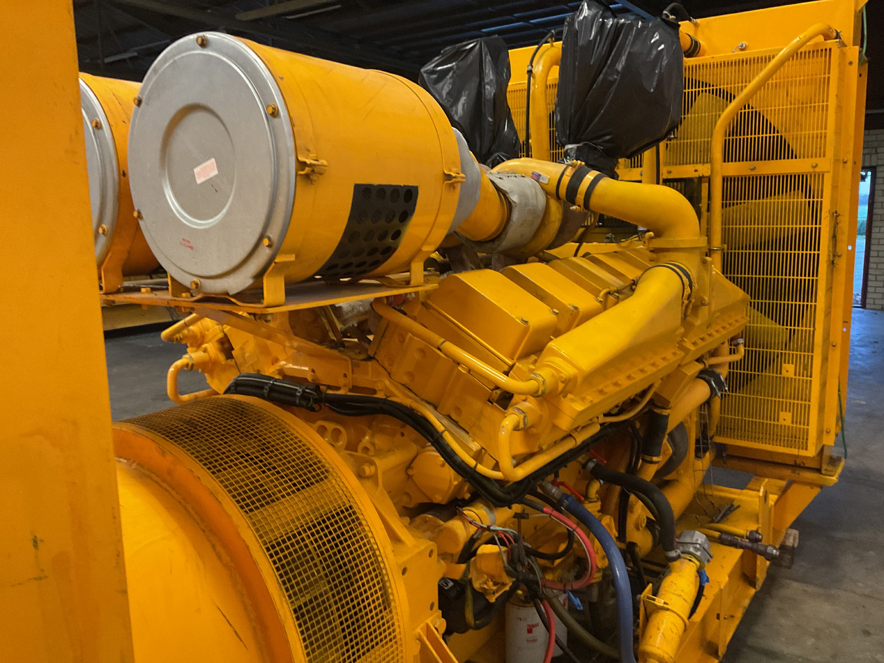 Cummins KTA38G3, 1000KVA Generatorset. Low hours and complete. - Industrie generator: afbeelding 4 Cummins KTA38G3, 1000KVA Generatorset. Low hours and complete. - Industrie generator: afbeelding 4