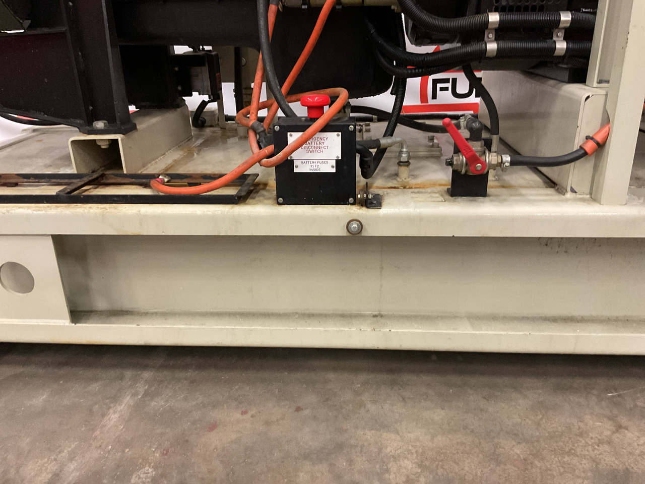 Perkins 250KVA, low standby hours and very complete. - Industrie generator: afbeelding 3 Perkins 250KVA, low standby hours and very complete. - Industrie generator: afbeelding 3