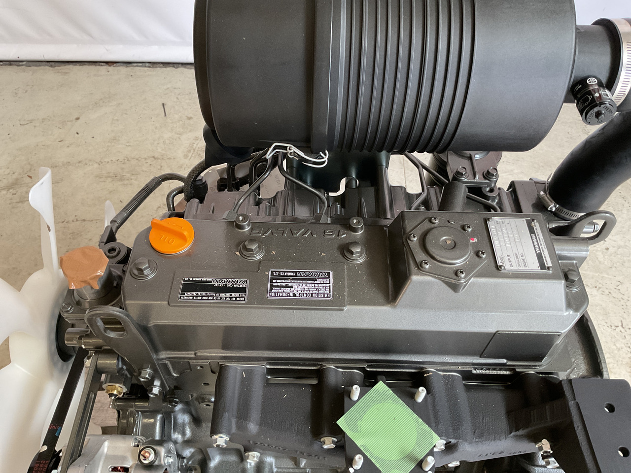 Yanmar 4TNV98 - Motor: afbeelding 3 Yanmar 4TNV98 - Motor: afbeelding 3