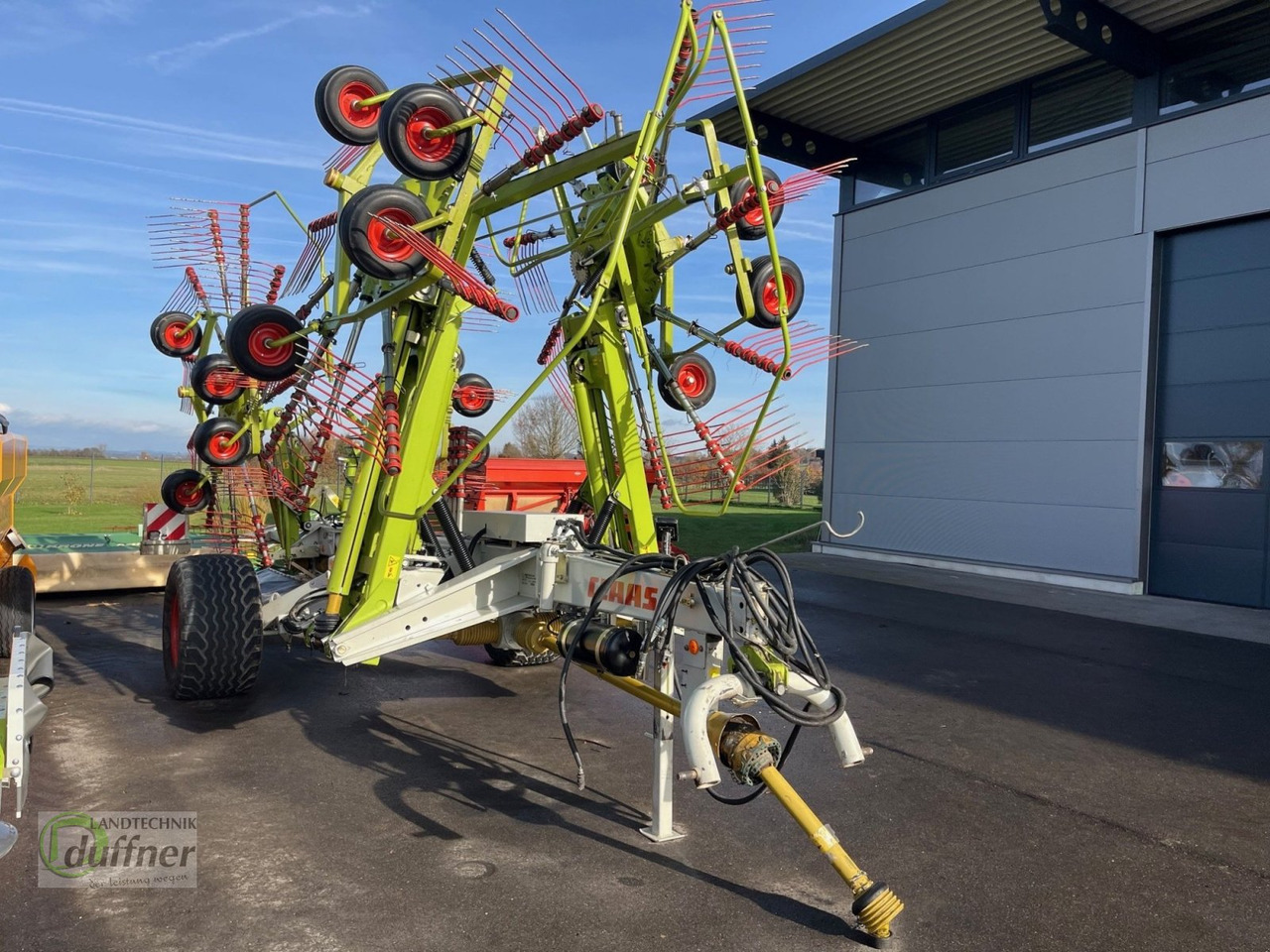 CLAAS Liner 3000 - Hooischudder: afbeelding 2 CLAAS Liner 3000 - Hooischudder: afbeelding 2