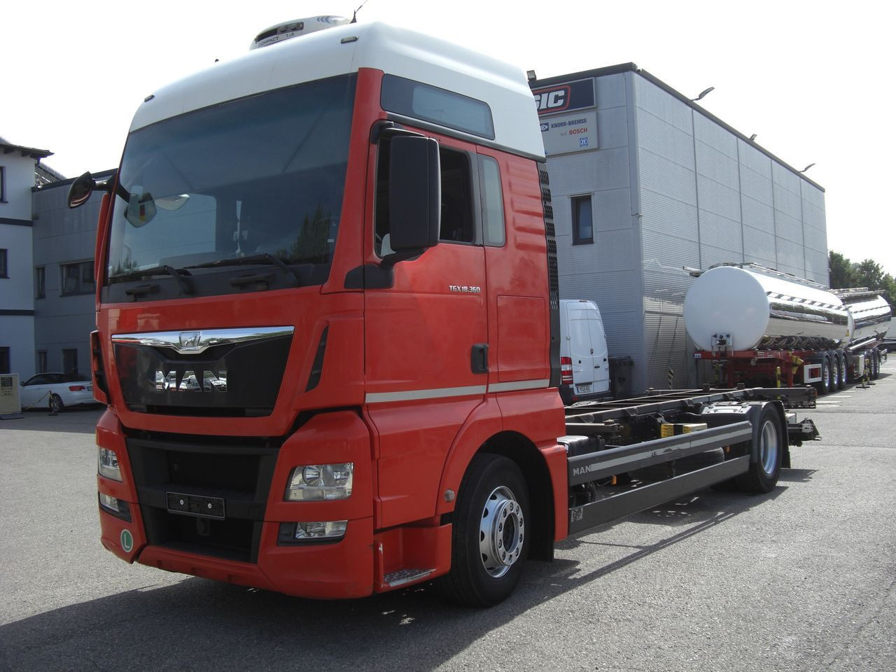 MAN 18360XXL TGX / LBW MAN 18360XXL TGX / LBW - Containertransporter/ Wissellaadbak vrachtwagen: afbeelding 1 MAN 18360XXL TGX / LBW MAN 18360XXL TGX / LBW - Containertransporter/ Wissellaadbak vrachtwagen: afbeelding 1