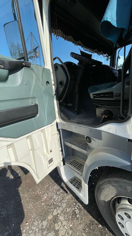 DAF XF 95.430 Tractor head 4x2 - Trekker: afbeelding 3 DAF XF 95.430 Tractor head 4x2 - Trekker: afbeelding 3