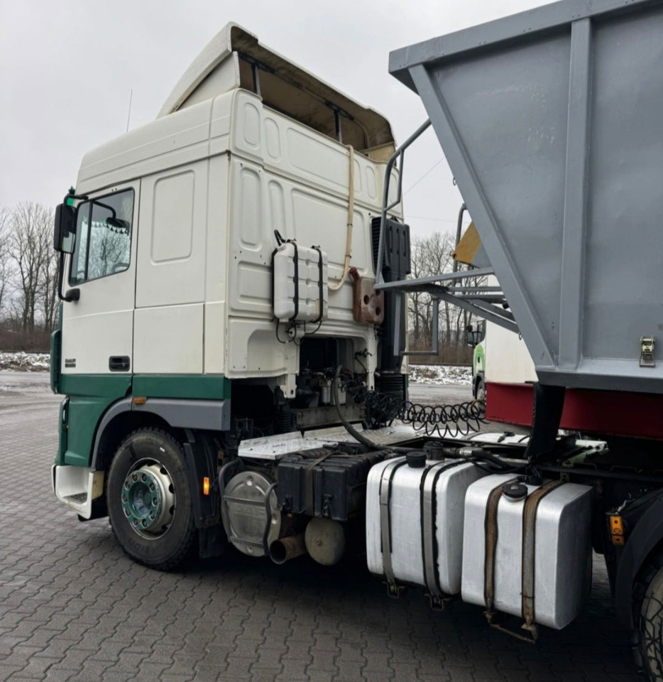 DAF XF 95.430 Tractor head 4x2 - Trekker: afbeelding 4 DAF XF 95.430 Tractor head 4x2 - Trekker: afbeelding 4