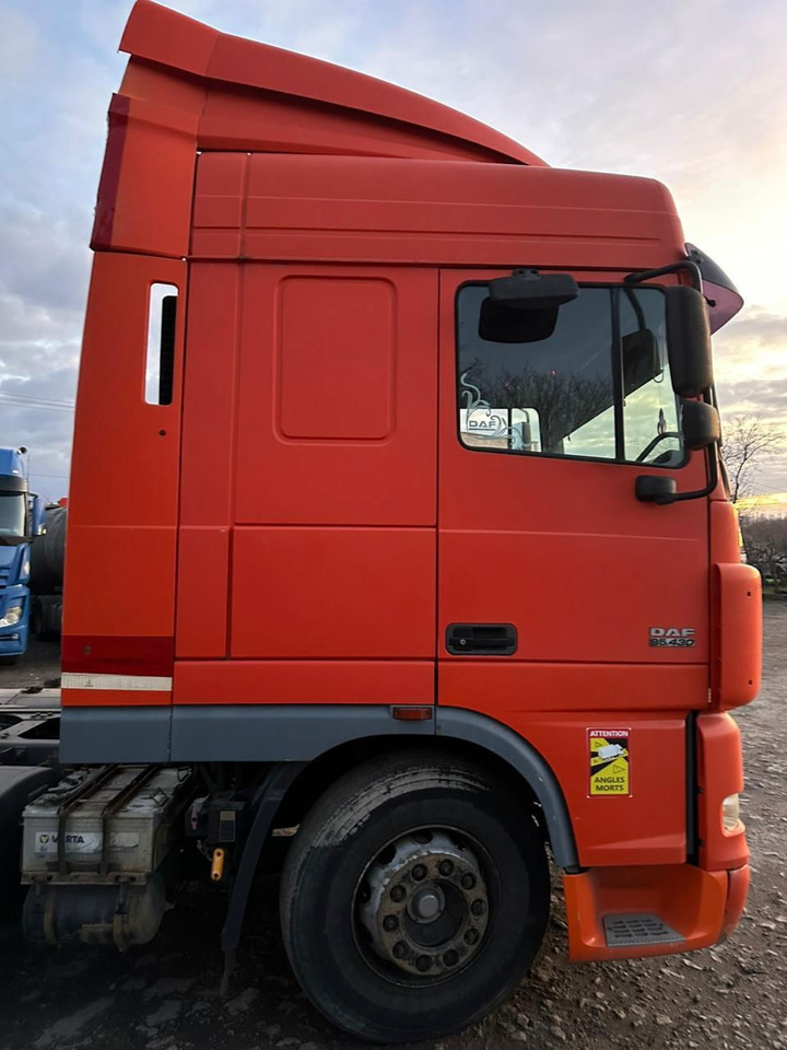 DAF XF 95.430 Tractor head - Trekker: afbeelding 2 DAF XF 95.430 Tractor head - Trekker: afbeelding 2