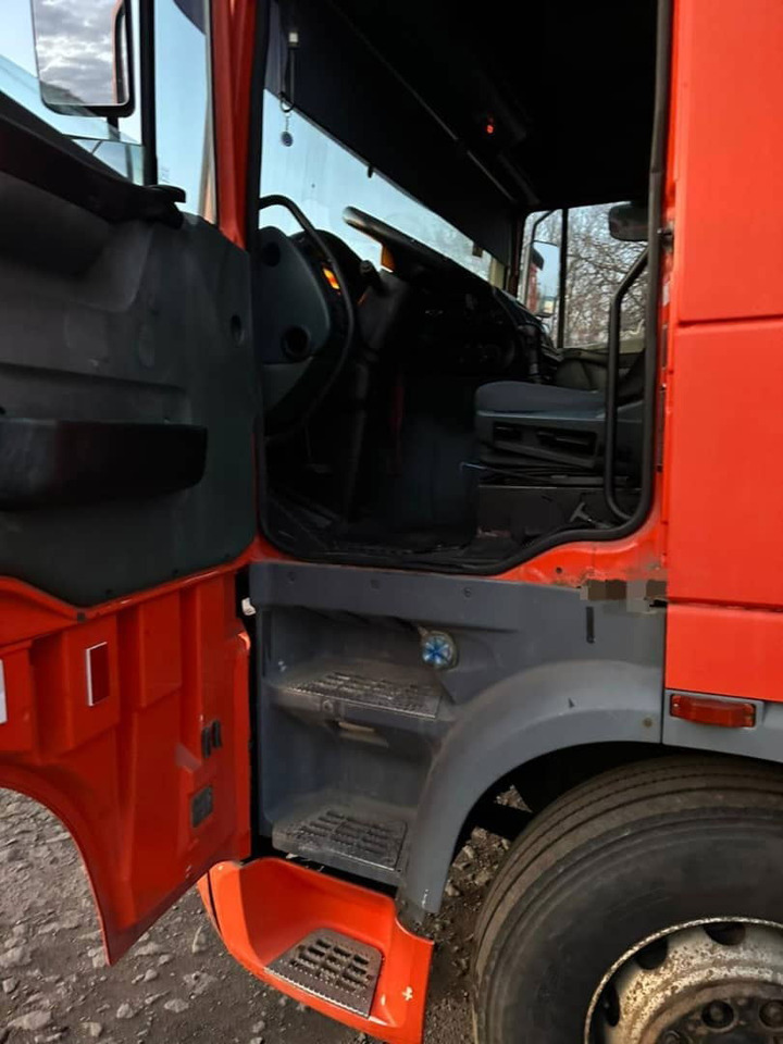 DAF XF 95.430 Tractor head - Trekker: afbeelding 4 DAF XF 95.430 Tractor head - Trekker: afbeelding 4