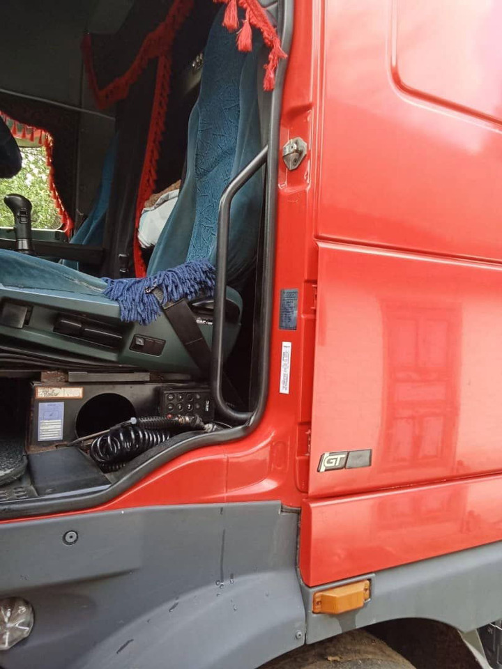 DAF XF 95.430 Tractor unit - Trekker: afbeelding 4 DAF XF 95.430 Tractor unit - Trekker: afbeelding 4