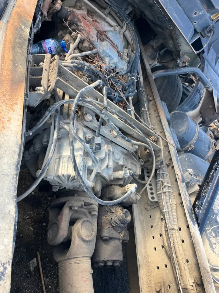 MAN 41.422 Tractor unit - Trekker: afbeelding 4 MAN 41.422 Tractor unit - Trekker: afbeelding 4