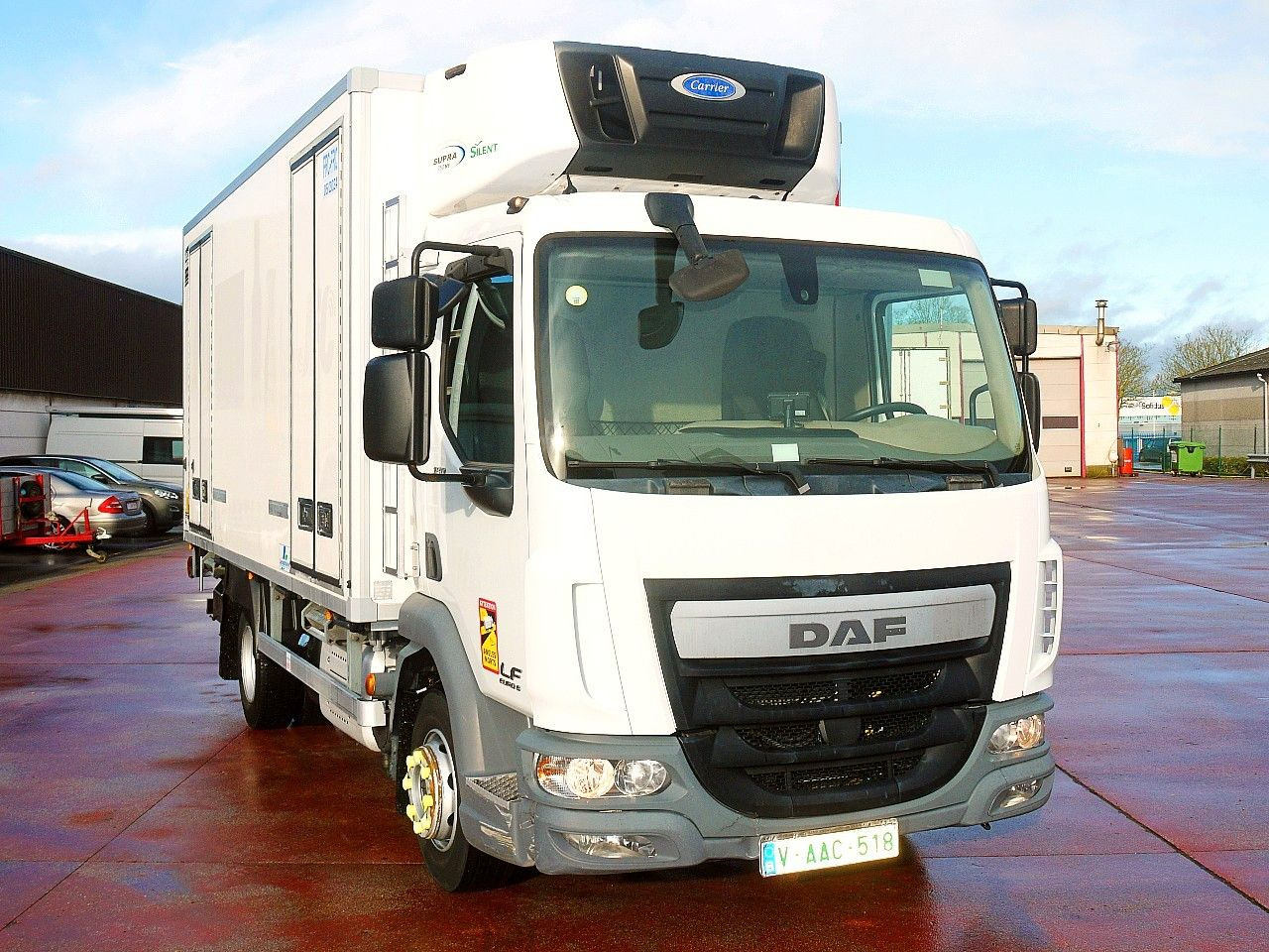 DAF LF 180 .10 KUHLKOFFER CARRIER SUPRA 750MT AIRCO - Koelwagen vrachtwagen: afbeelding 1 DAF LF 180 .10 KUHLKOFFER CARRIER SUPRA 750MT AIRCO - Koelwagen vrachtwagen: afbeelding 1