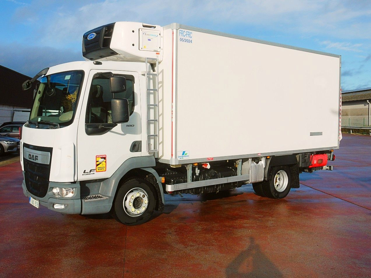 DAF LF 180 .10 KUHLKOFFER CARRIER SUPRA 750MT AIRCO - Koelwagen vrachtwagen: afbeelding 4 DAF LF 180 .10 KUHLKOFFER CARRIER SUPRA 750MT AIRCO - Koelwagen vrachtwagen: afbeelding 4