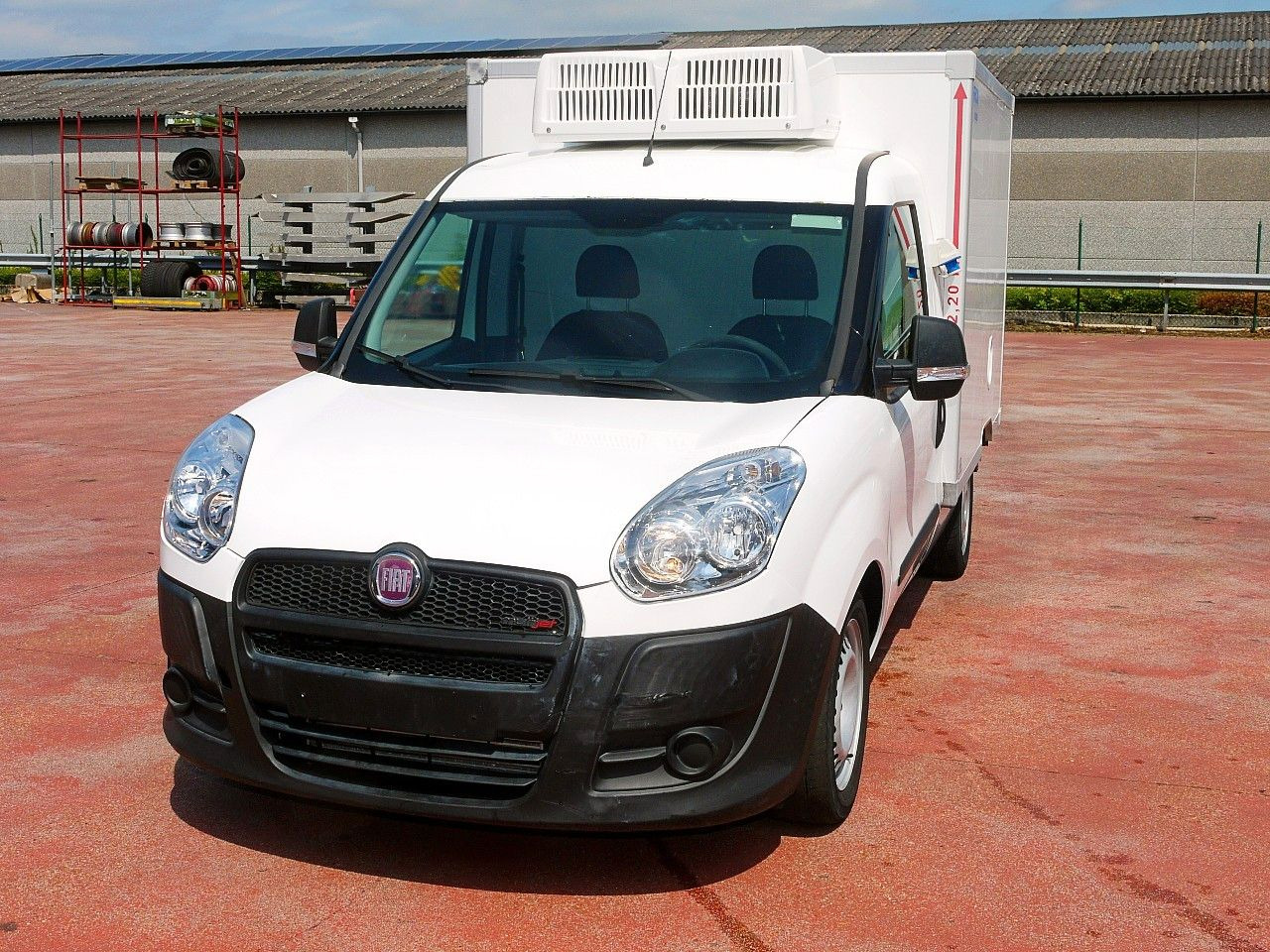 Fiat DOBLO 1.6 KUHKOFFER RELEC FROID TR22 -20C - Koelwagen: afbeelding 5 Fiat DOBLO 1.6 KUHKOFFER RELEC FROID TR22 -20C - Koelwagen: afbeelding 5