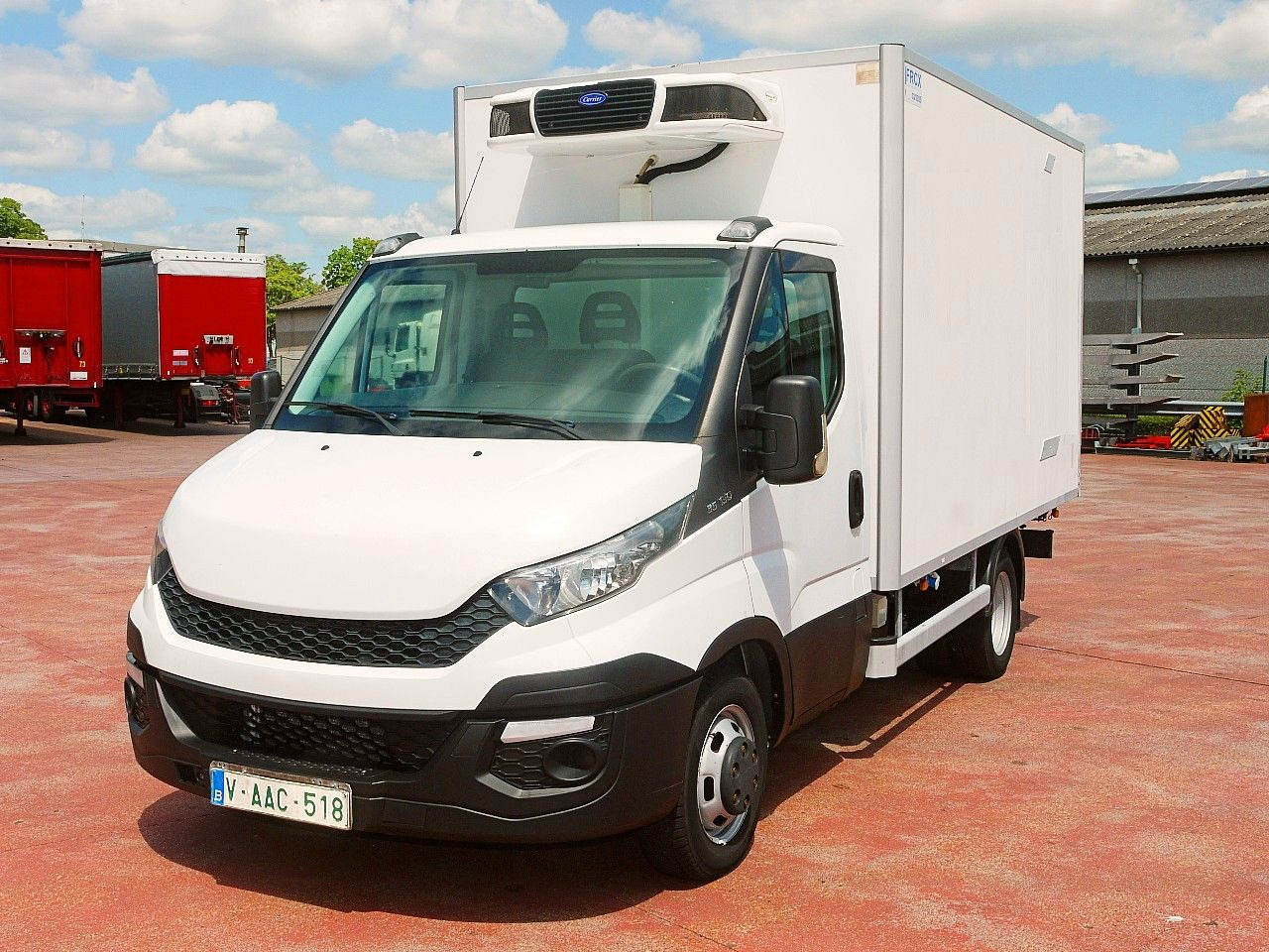 Iveco 35C13 DAILY KUHLKOFFER CARRIER PULSOR 400 AIRCO - Koelwagen: afbeelding 5 Iveco 35C13 DAILY KUHLKOFFER CARRIER PULSOR 400 AIRCO - Koelwagen: afbeelding 5