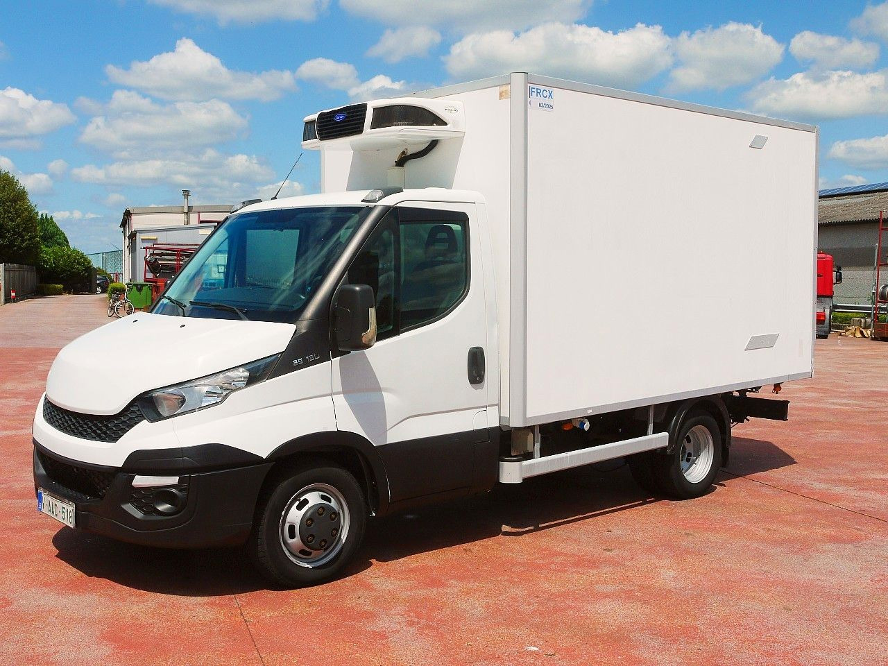 Iveco 35C13 DAILY KUHLKOFFER CARRIER PULSOR 400 AIRCO - Koelwagen: afbeelding 4 Iveco 35C13 DAILY KUHLKOFFER CARRIER PULSOR 400 AIRCO - Koelwagen: afbeelding 4