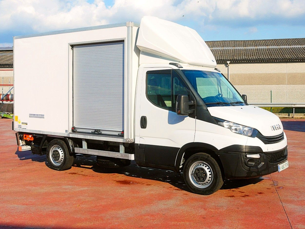Iveco 35S14 DAILY ISOTHERMKOFFER LADEBORDWAND luft fed - Koelwagen: afbeelding 2 Iveco 35S14 DAILY ISOTHERMKOFFER LADEBORDWAND luft fed - Koelwagen: afbeelding 2