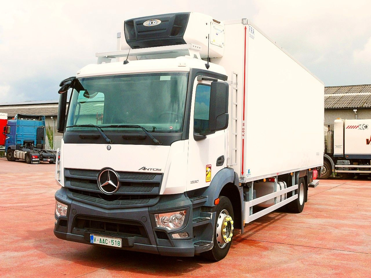 Mercedes-Benz 1830 ANTOS KUHLKOFFER CARRIER SUPRA 850 - Koelwagen vrachtwagen: afbeelding 4 Mercedes-Benz 1830 ANTOS KUHLKOFFER CARRIER SUPRA 850 - Koelwagen vrachtwagen: afbeelding 4