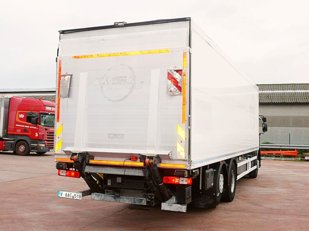 Renault 26.320 D KUHLKOFFER THERMOKING MT T1200 6X2 A/C - Koelwagen vrachtwagen: afbeelding 5 Renault 26.320 D KUHLKOFFER THERMOKING MT T1200 6X2 A/C - Koelwagen vrachtwagen: afbeelding 5