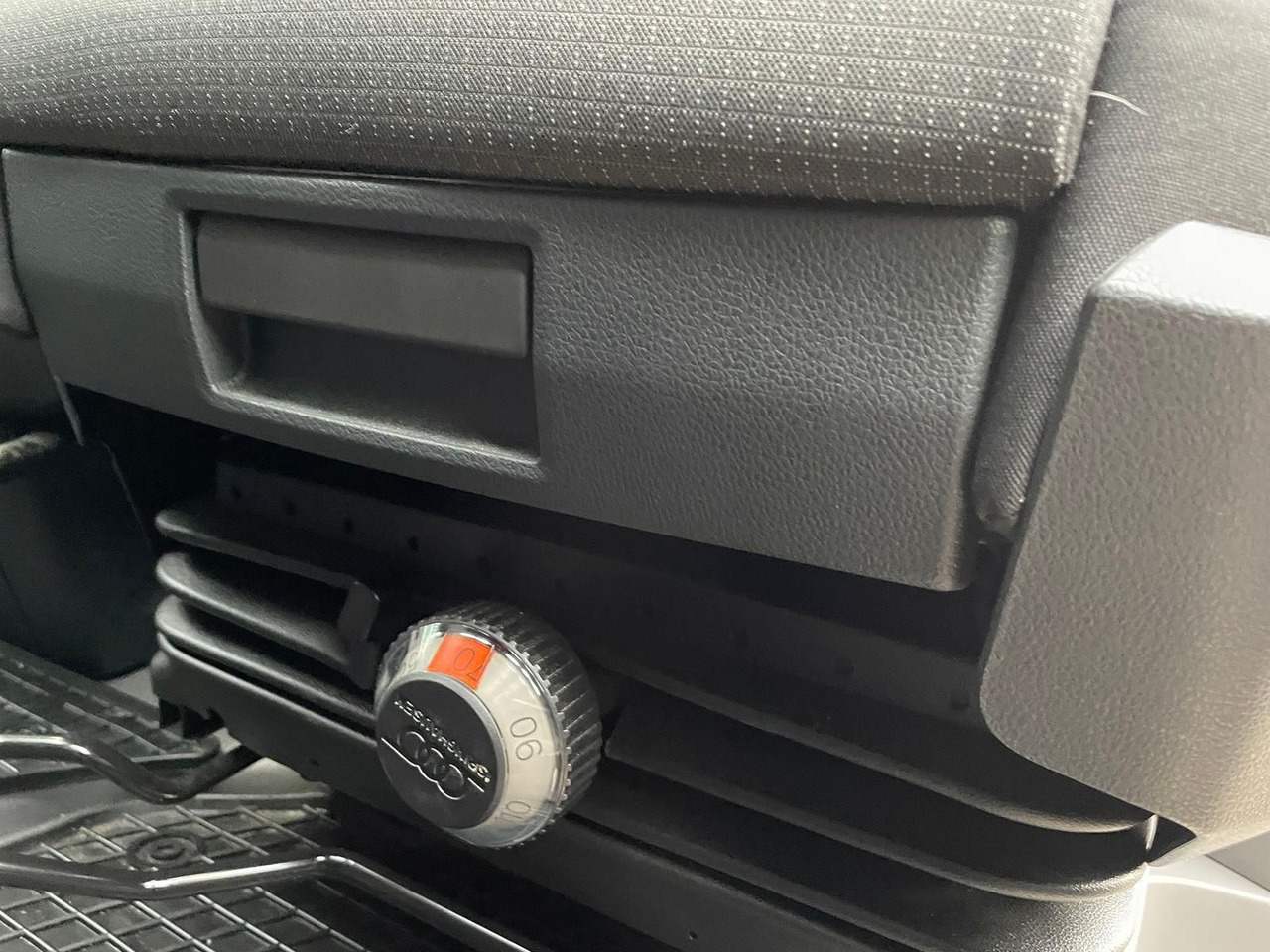 Bedrijfswagen MAN TGE 3.180 L3H3 MIXTO 4x4 STANDHZ DIFF AHK ACC: afbeelding 22 Bedrijfswagen MAN TGE 3.180 L3H3 MIXTO 4x4 STANDHZ DIFF AHK ACC: afbeelding 22