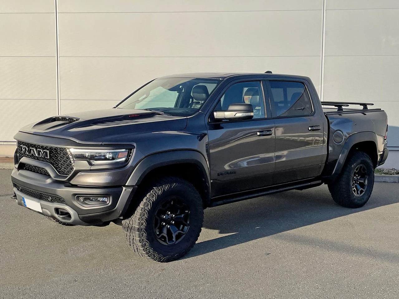 Dodge RAM 1500 TRX 6.2l V8 Panorama 4WD AHK LED - SUV: afbeelding 1 Dodge RAM 1500 TRX 6.2l V8 Panorama 4WD AHK LED - SUV: afbeelding 1