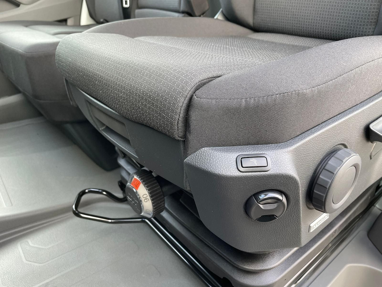 Bestelwagen met open laadbak, Bestelwagen met dubbele cabine MAN TGE 3.180 Pritsche DOKA LR KAMERA AHK SITZHZ: afbeelding 24