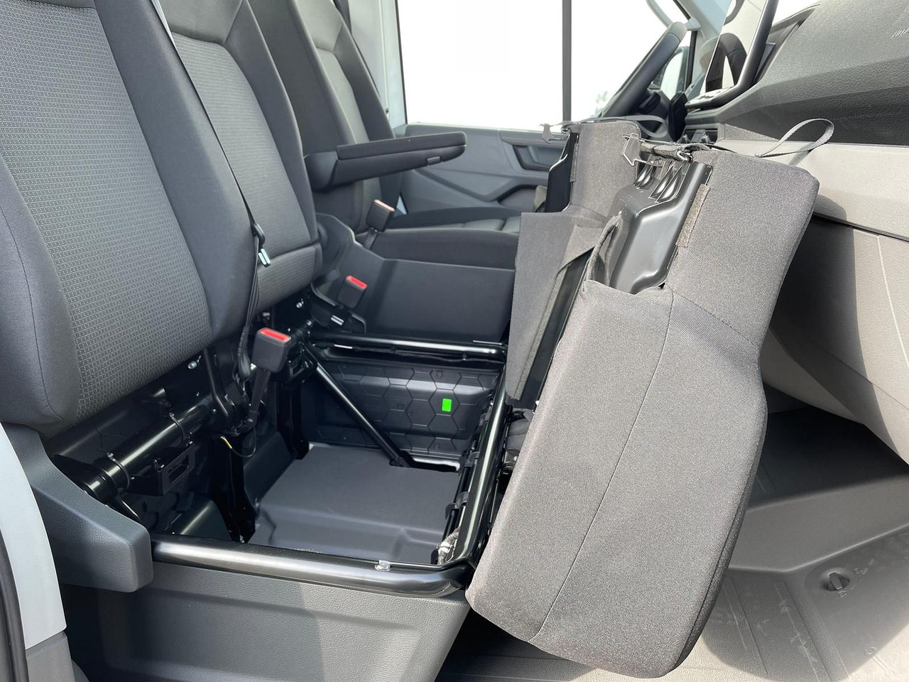 Bestelwagen met open laadbak, Bestelwagen met dubbele cabine MAN TGE 3.180 Pritsche DOKA LR KAMERA AHK SITZHZ: afbeelding 27