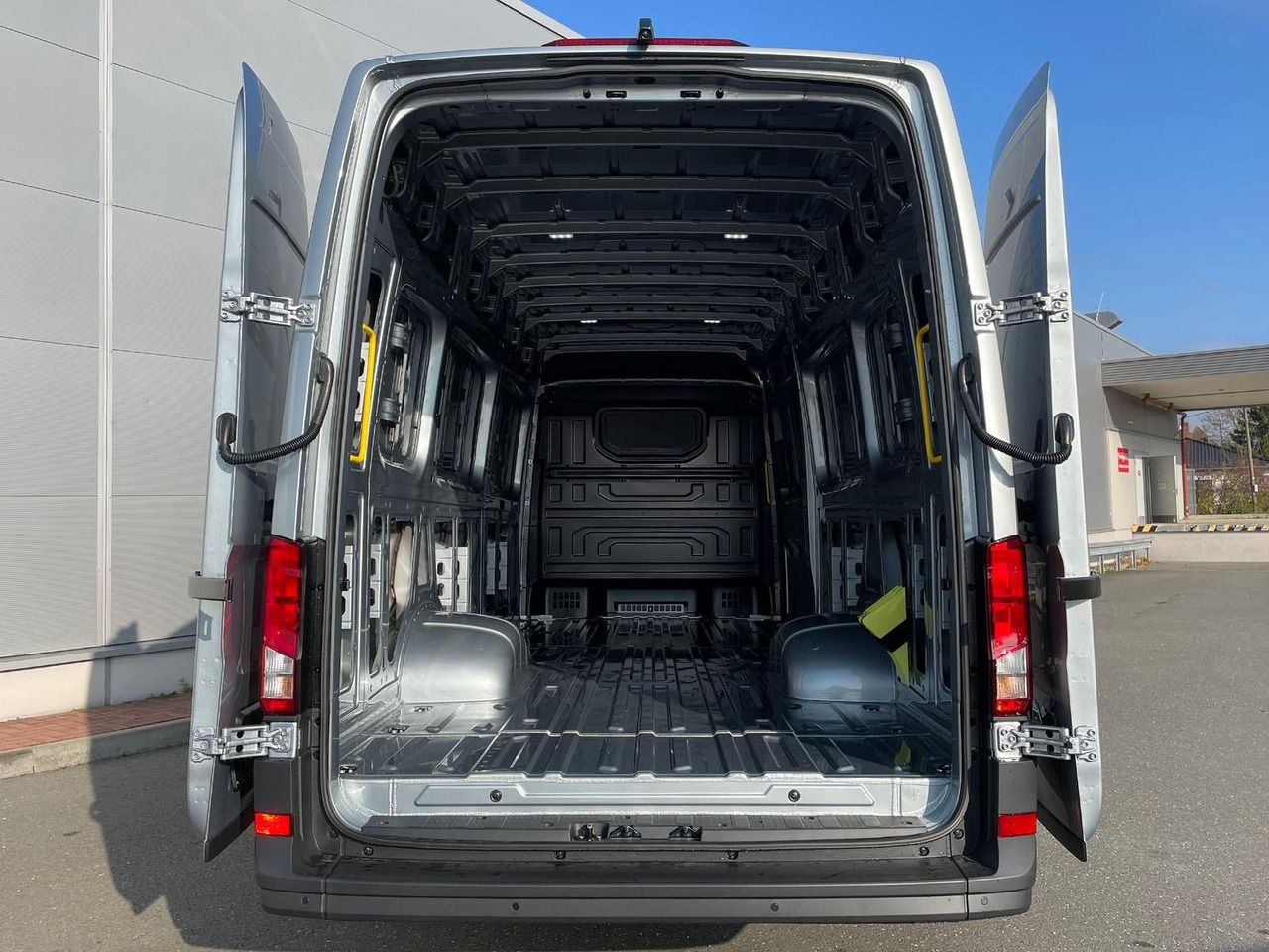 Gesloten bestelwagen MAN TGE 5.160 Kasten L5H3 5t LED KAMERA NAV STANDHZ: afbeelding 9 Gesloten bestelwagen MAN TGE 5.160 Kasten L5H3 5t LED KAMERA NAV STANDHZ: afbeelding 9