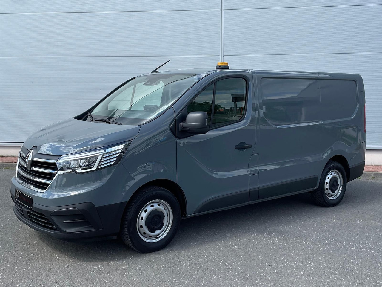 Renault Trafic Kasten RED EDITION L1H1 AHK LED DAB MFL - Personenvervoer: afbeelding 1 Renault Trafic Kasten RED EDITION L1H1 AHK LED DAB MFL - Personenvervoer: afbeelding 1