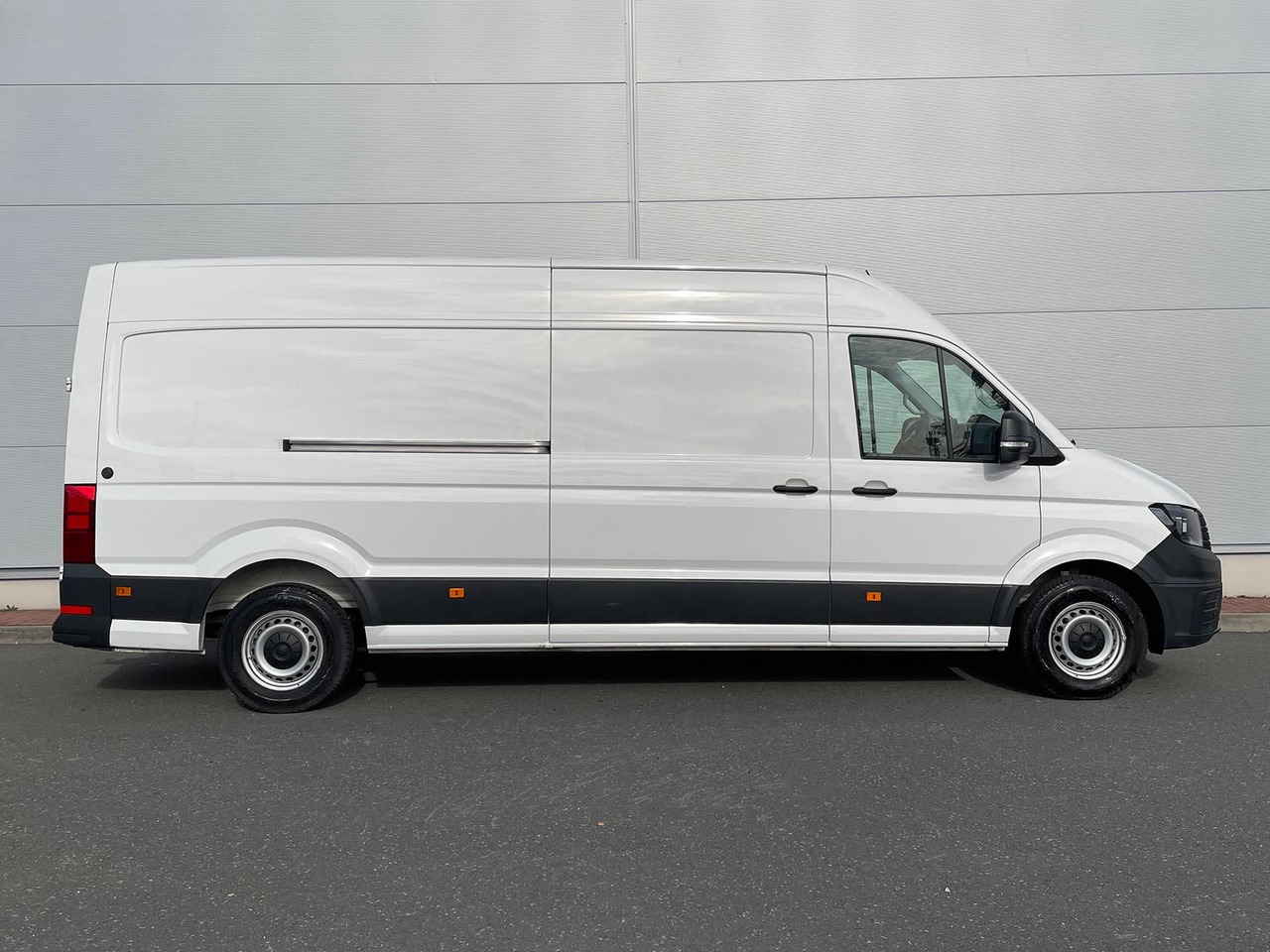 Volkswagen Crafter Kasten 35 L4H3 MFL DAB KLIMA KAMERA - Personenvervoer: afbeelding 5 Volkswagen Crafter Kasten 35 L4H3 MFL DAB KLIMA KAMERA - Personenvervoer: afbeelding 5