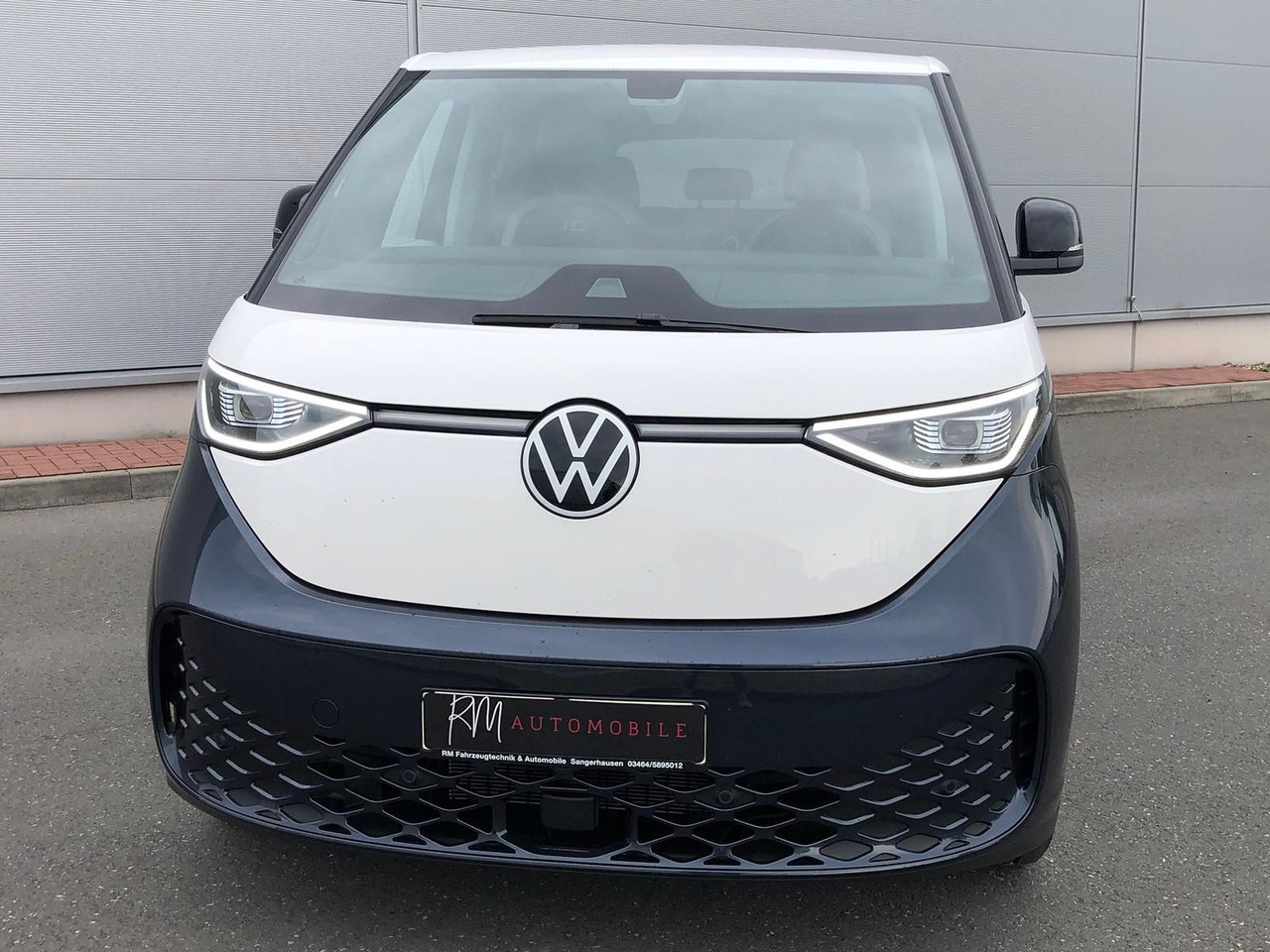 Volkswagen ID. Buzz 150 kW Pro AHK ACC MATRIX LED KEYLESS - Minibus, Elektrische bus: afbeelding 4 Volkswagen ID. Buzz 150 kW Pro AHK ACC MATRIX LED KEYLESS - Minibus, Elektrische bus: afbeelding 4