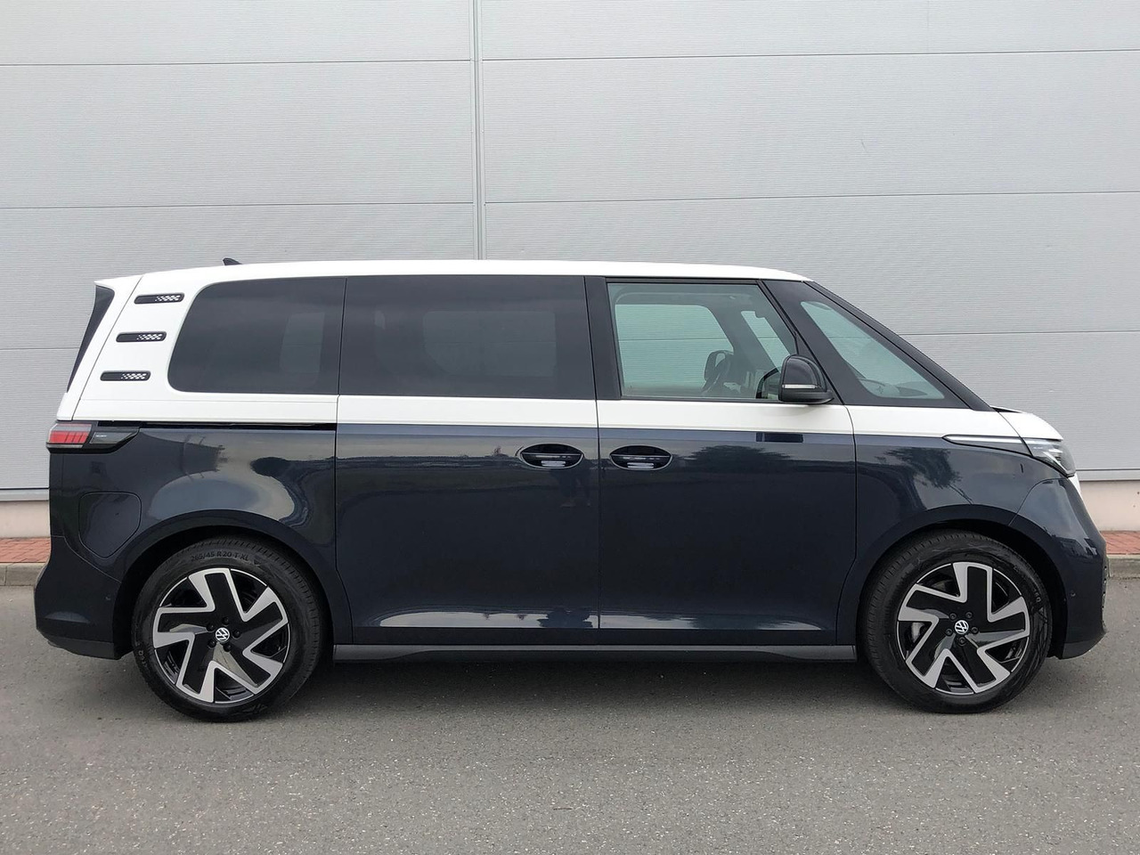 Volkswagen ID. Buzz 150 kW Pro AHK ACC MATRIX LED KEYLESS - Minibus, Elektrische bus: afbeelding 5 Volkswagen ID. Buzz 150 kW Pro AHK ACC MATRIX LED KEYLESS - Minibus, Elektrische bus: afbeelding 5