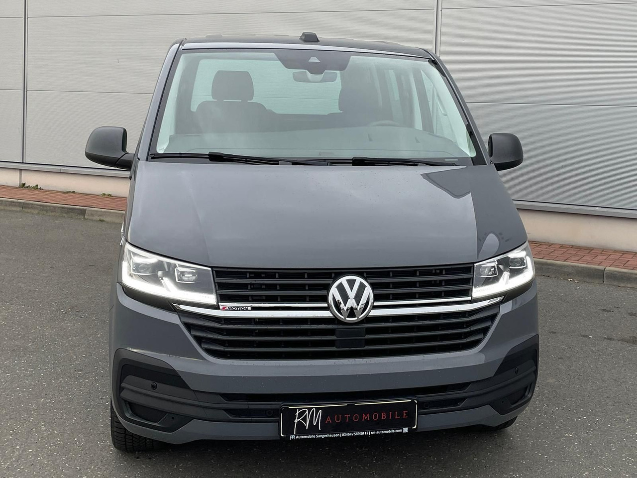 Volkswagen T6.1 Transporter 4MOTION NAVI STANDHZ ACC PDC - Minibus, Personenvervoer: afbeelding 4 Volkswagen T6.1 Transporter 4MOTION NAVI STANDHZ ACC PDC - Minibus, Personenvervoer: afbeelding 4