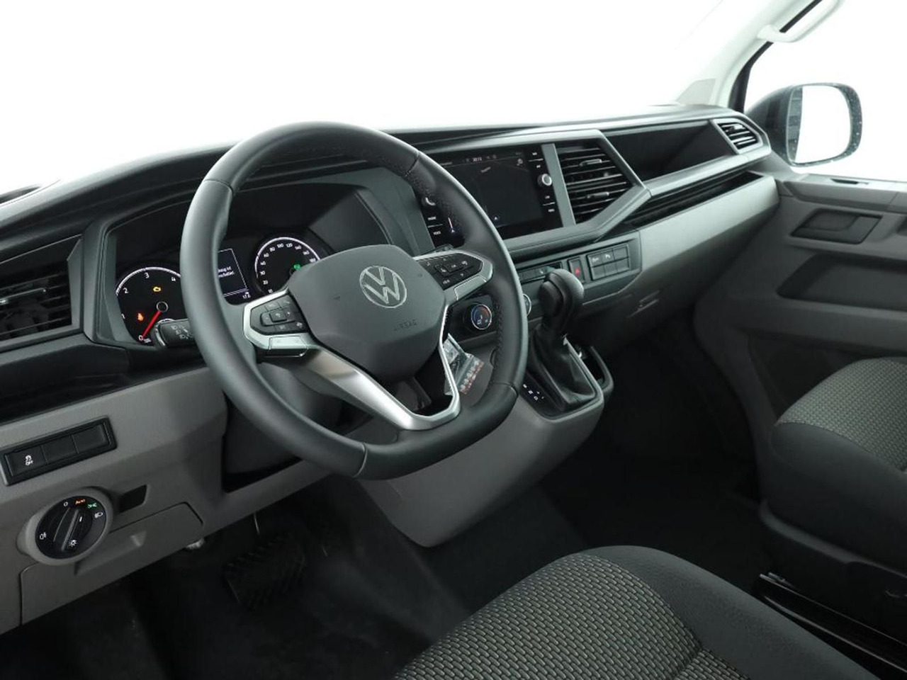 Volkswagen T6.1 Transporter 4MOTION NAVI STANDHZ ACC PDC - Minibus, Personenvervoer: afbeelding 4 Volkswagen T6.1 Transporter 4MOTION NAVI STANDHZ ACC PDC - Minibus, Personenvervoer: afbeelding 4