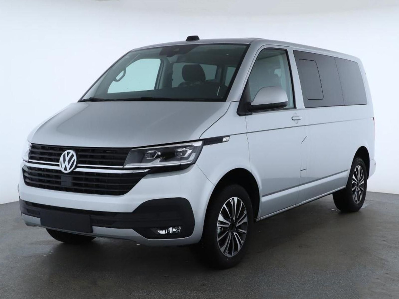 Volkswagen T6.1 Transporter Kombi KR LED STANDHZ ACC NAVI - Personenvervoer: afbeelding 1 Volkswagen T6.1 Transporter Kombi KR LED STANDHZ ACC NAVI - Personenvervoer: afbeelding 1