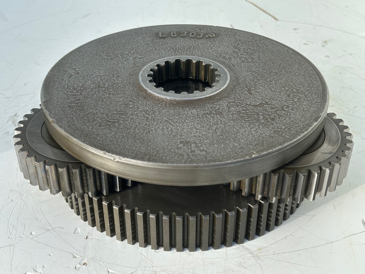 LIEBHERR Original Planetenträger ID-Nr.944171103 mit Planetenräder ID-Nr.944110603-ID-Nr.90201469 mit Lamellenträger ID-Nr.944112103. A900C,A944B,E942,LOS942,LOS944,P942,P944,R942,R944,R944B. #HRV# - Zwenkmotor voor Graafmachine: afbeelding 5 LIEBHERR Original Planetenträger ID-Nr.944171103 mit Planetenräder ID-Nr.944110603-ID-Nr.90201469 mit Lamellenträger ID-Nr.944112103. A900C,A944B,E942,LOS942,LOS944,P942,P944,R942,R944,R944B. #HRV# - Zwenkmotor voor Graafmachine: afbeelding 5