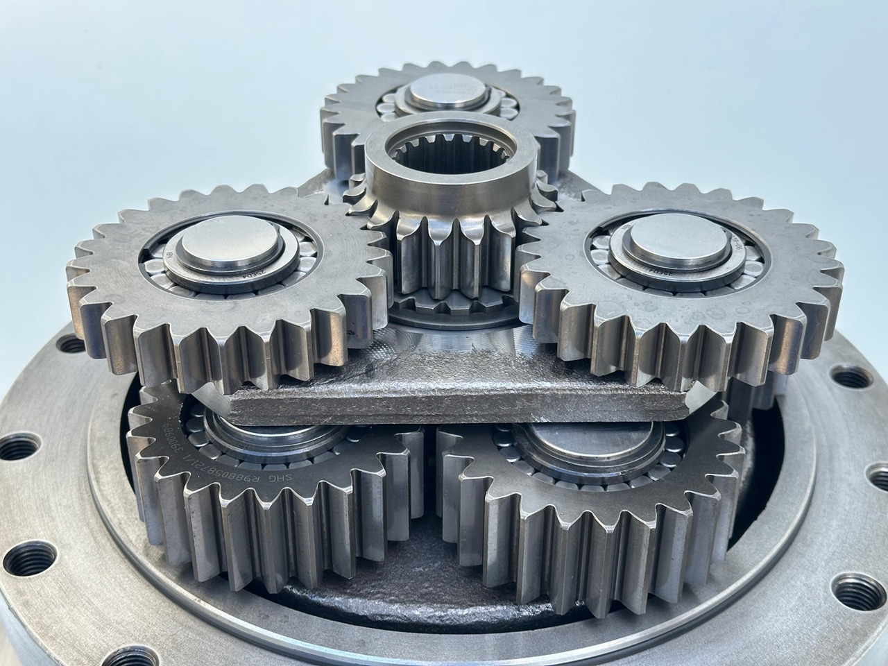 LIEBHERR Original Schwenkantrieb Typ:GFB2160 mit ID-Nr.11657357 – ID-Nr.12204229 – ID-Nr.12947309. R920 S-1545, R920-1545, R922LC-1442, R922 LC-1443, R924 LC-1444, R924 LC-1445. #11657357.04.10# - Zwenkmotor voor Rupsgraafmachine: afbeelding 5 LIEBHERR Original Schwenkantrieb Typ:GFB2160 mit ID-Nr.11657357 – ID-Nr.12204229 – ID-Nr.12947309. R920 S-1545, R920-1545, R922LC-1442, R922 LC-1443, R924 LC-1444, R924 LC-1445. #11657357.04.10# - Zwenkmotor voor Rupsgraafmachine: afbeelding 5