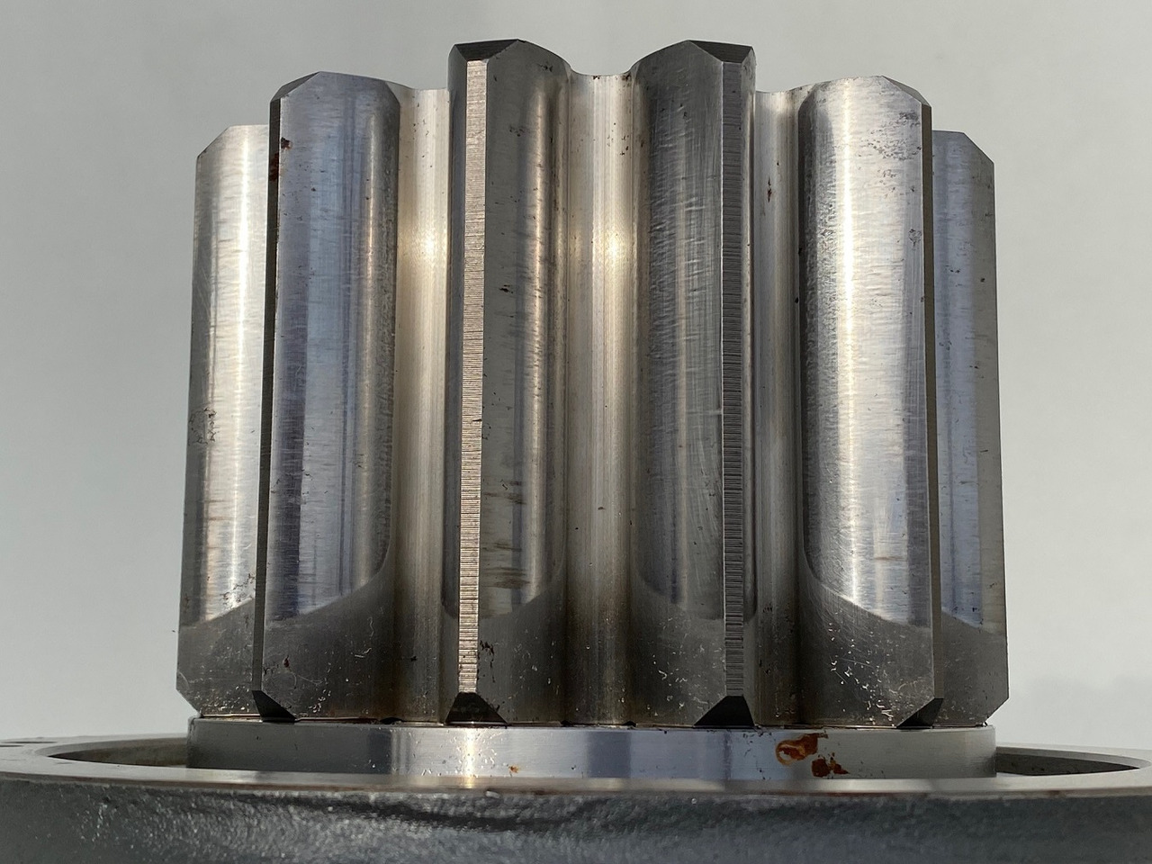 Versnellingsbak voor Bouwmachine Liebherr Abtriebswellengehäuse ID-Nr.90018934 mit Abtriebswelle ID-Nr.90204999. SAT275/260 - SAT275/261 - SAT275/266 - SAT275/289. #1788#1730#: afbeelding 15 Versnellingsbak voor Bouwmachine Liebherr Abtriebswellengehäuse ID-Nr.90018934 mit Abtriebswelle ID-Nr.90204999. SAT275/260 - SAT275/261 - SAT275/266 - SAT275/289. #1788#1730#: afbeelding 15