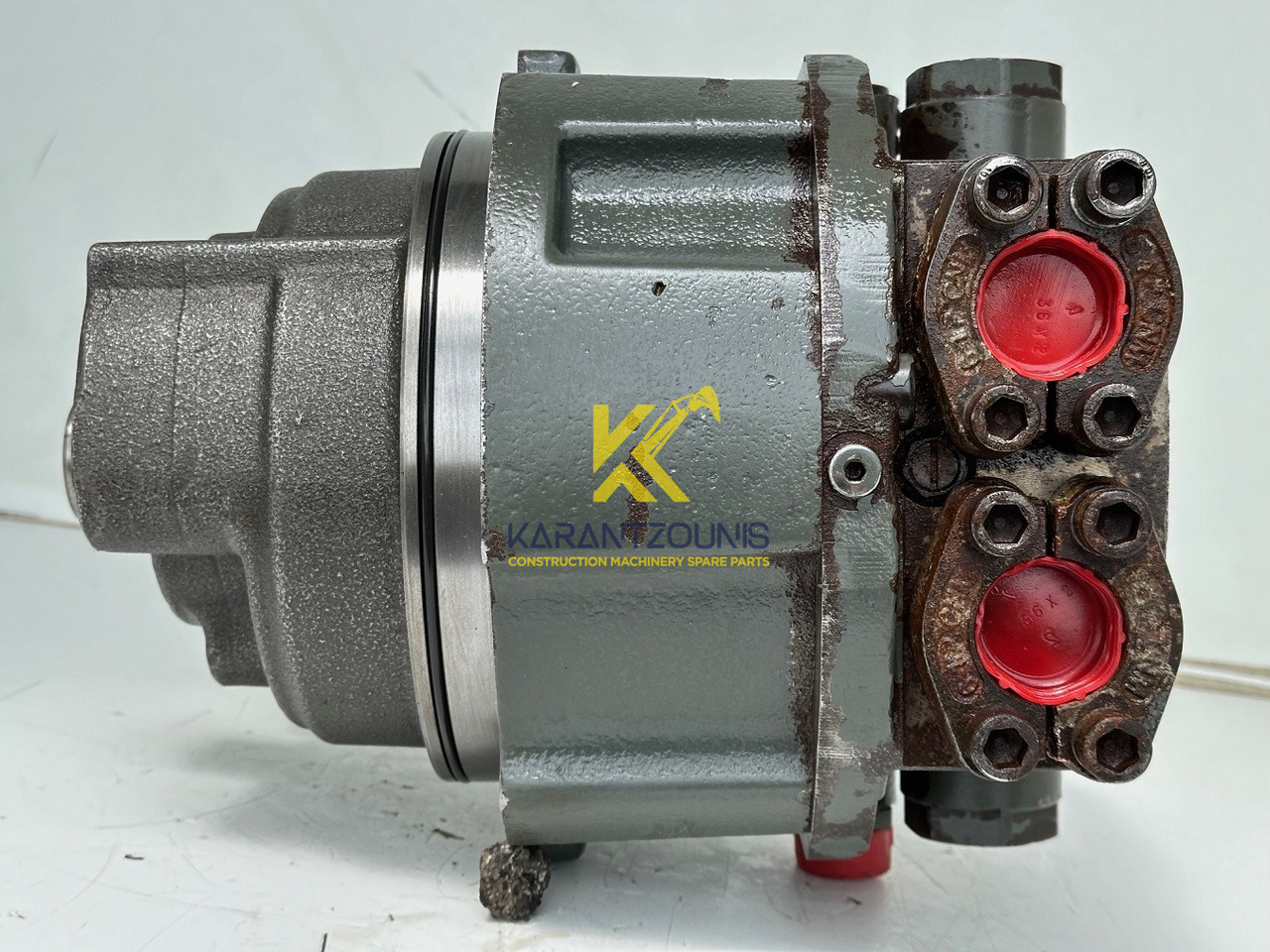 Liebherr Hydraulikeinbaumotor CMVE O 108. ID-Nr.10118562 - ID-Nr.10132610 - ID-Nr.10129048. LOS1916, LOS916, LOS926, R906, R916, R918, R920, R922, R924, R926COMP, R926, R936. #28314# - Hydromotor voor Bouwmachine: afbeelding 5 Liebherr Hydraulikeinbaumotor CMVE O 108. ID-Nr.10118562 - ID-Nr.10132610 - ID-Nr.10129048. LOS1916, LOS916, LOS926, R906, R916, R918, R920, R922, R924, R926COMP, R926, R936. #28314# - Hydromotor voor Bouwmachine: afbeelding 5