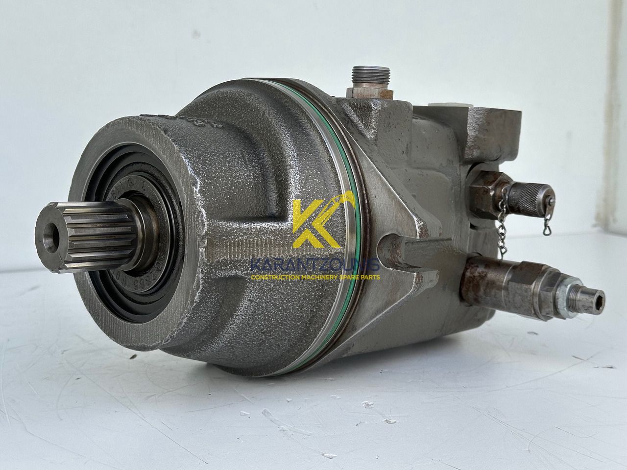 Liebherr Hydraulikeinbaumotor Typ:FMF058, ID-Nr.10122576 - ID-Nr.10145827 - ID-Nr.11371069. LOS1906, P924 COMP , R906, R906 PROTO, R916, R922, R924, R924 COMP, R926 COMP, R926 K LC. #11371069.08604# - Hydromotor voor Rupsgraafmachine: afbeelding 1 Liebherr Hydraulikeinbaumotor Typ:FMF058, ID-Nr.10122576 - ID-Nr.10145827 - ID-Nr.11371069. LOS1906, P924 COMP , R906, R906 PROTO, R916, R922, R924, R924 COMP, R926 COMP, R926 K LC. #11371069.08604# - Hydromotor voor Rupsgraafmachine: afbeelding 1