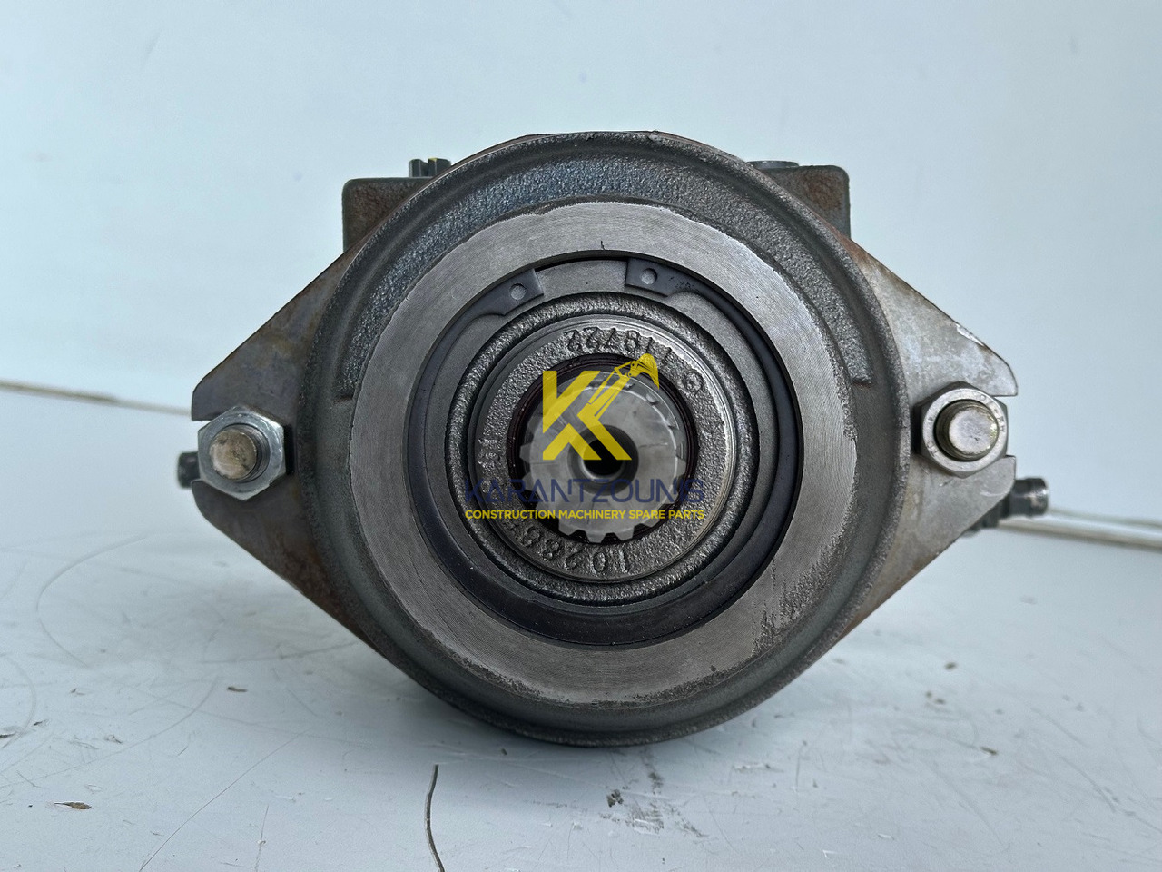 Liebherr Hydraulikeinbaumotor Typ:FMF058, ID-Nr.10122576 - ID-Nr.10145827 - ID-Nr.11371069. LOS1906, P924 COMP , R906, R906 PROTO, R916, R922, R924, R924 COMP, R926 COMP, R926 K LC. #39780# - Hydromotor voor Graafmachine: afbeelding 5 Liebherr Hydraulikeinbaumotor Typ:FMF058, ID-Nr.10122576 - ID-Nr.10145827 - ID-Nr.11371069. LOS1906, P924 COMP , R906, R906 PROTO, R916, R922, R924, R924 COMP, R926 COMP, R926 K LC. #39780# - Hydromotor voor Graafmachine: afbeelding 5