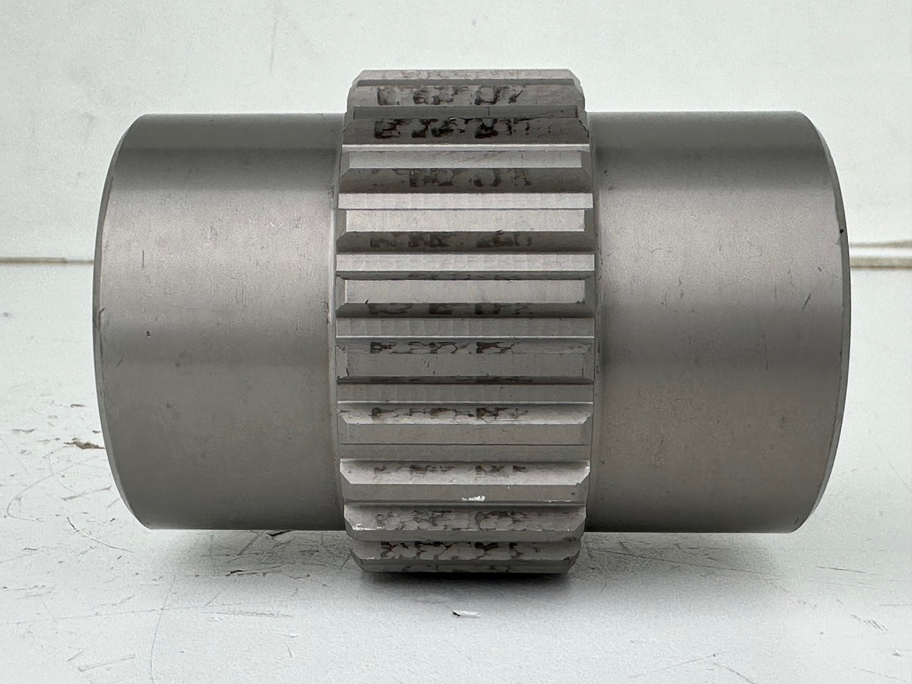 Liebherr Lamellenträger ID-Nr.9443788 - ID-Nr.944378803. FAT550, FAT550P046, FAT550P050, FAT600P081, FAT1000/102. #9443788.23.03# - Eindaandrijving voor Bouwmachine: afbeelding 4 Liebherr Lamellenträger ID-Nr.9443788 - ID-Nr.944378803. FAT550, FAT550P046, FAT550P050, FAT600P081, FAT1000/102. #9443788.23.03# - Eindaandrijving voor Bouwmachine: afbeelding 4