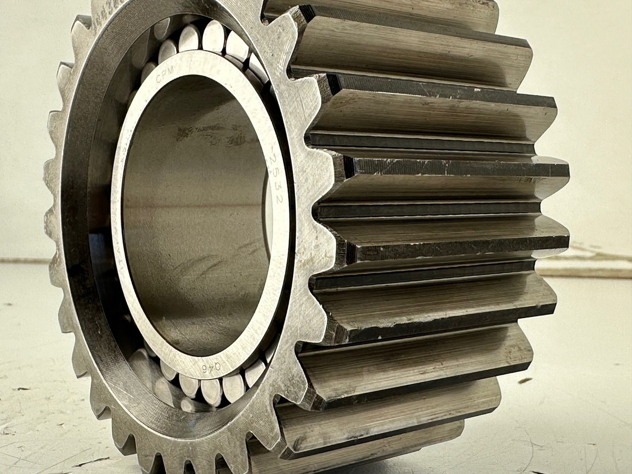 Liebherr Planetenrad ID-Nr.9443004 - ID-Nr.944300403. FAT400-FAT400/018-FAT400P018-FAT400P063-FAT400P073-FAT400P092. R934 IND,R906,R914,R916,R922,R924,R932,R934,R936,R942,R944. #944300503.01# - Eindaandrijving voor Graafmachine: afbeelding 4 Liebherr Planetenrad ID-Nr.9443004 - ID-Nr.944300403. FAT400-FAT400/018-FAT400P018-FAT400P063-FAT400P073-FAT400P092. R934 IND,R906,R914,R916,R922,R924,R932,R934,R936,R942,R944. #944300503.01# - Eindaandrijving voor Graafmachine: afbeelding 4