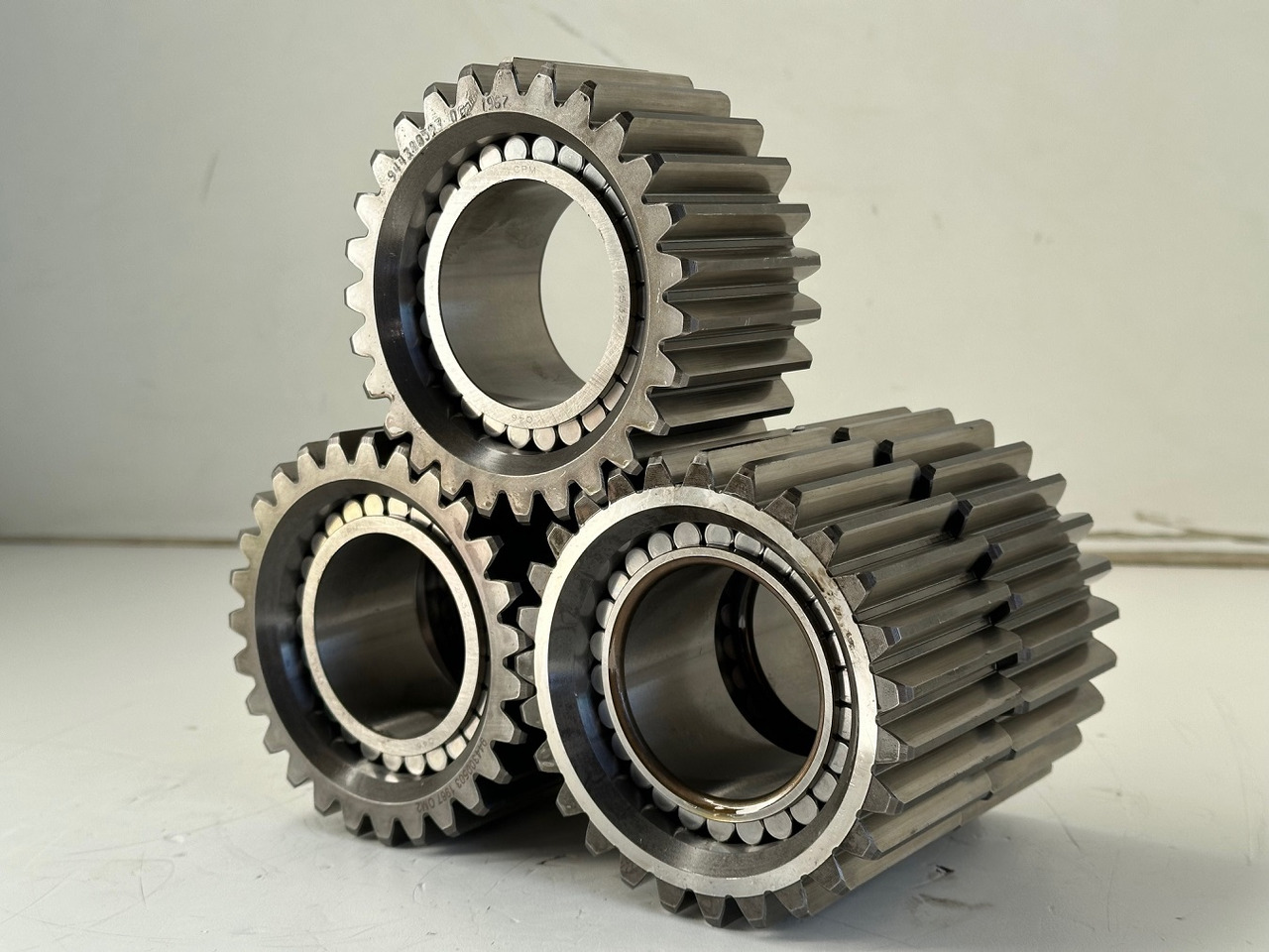 Liebherr Planetenrad ID-Nr.9443004 - ID-Nr.944300403. FAT400-FAT400/018-FAT400P018-FAT400P063-FAT400P073-FAT400P092. R934 IND,R906,R914,R916,R922,R924,R932,R934,R936,R942,R944. #944300503.18.12# - Eindaandrijving voor Rupsgraafmachine: afbeelding 1 Liebherr Planetenrad ID-Nr.9443004 - ID-Nr.944300403. FAT400-FAT400/018-FAT400P018-FAT400P063-FAT400P073-FAT400P092. R934 IND,R906,R914,R916,R922,R924,R932,R934,R936,R942,R944. #944300503.18.12# - Eindaandrijving voor Rupsgraafmachine: afbeelding 1