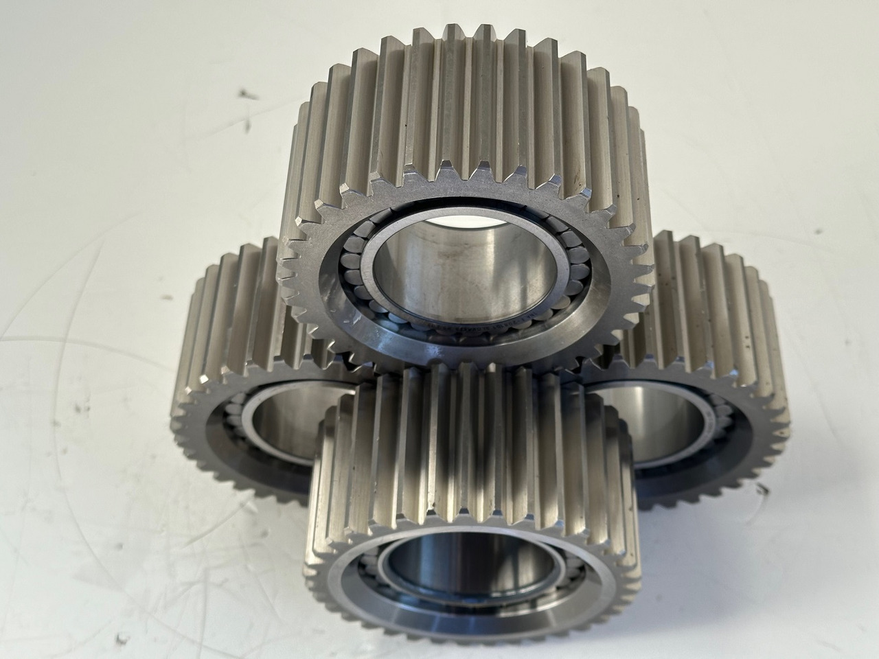 Liebherr Planetenrad ID-Nr.944356303 - ID-Nr.9443563 - ID-Nr.90208496 mit Zylinderrollenlager ID-Nr.761003403 - ID-Nr.10167340. #944356403.01# - Zwenkmotor voor Graafmachine: afbeelding 5 Liebherr Planetenrad ID-Nr.944356303 - ID-Nr.9443563 - ID-Nr.90208496 mit Zylinderrollenlager ID-Nr.761003403 - ID-Nr.10167340. #944356403.01# - Zwenkmotor voor Graafmachine: afbeelding 5