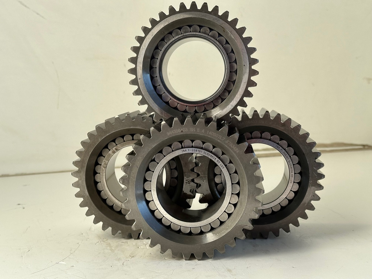 Liebherr Planetenrad ID-Nr.944356303 - ID-Nr.9443563 - ID-Nr.90208496 mit Zylinderrollenlager ID-Nr.761003403 - ID-Nr.10167340. #944356403.02# - Transmissie voor Bouwmachine: afbeelding 4 Liebherr Planetenrad ID-Nr.944356303 - ID-Nr.9443563 - ID-Nr.90208496 mit Zylinderrollenlager ID-Nr.761003403 - ID-Nr.10167340. #944356403.02# - Transmissie voor Bouwmachine: afbeelding 4