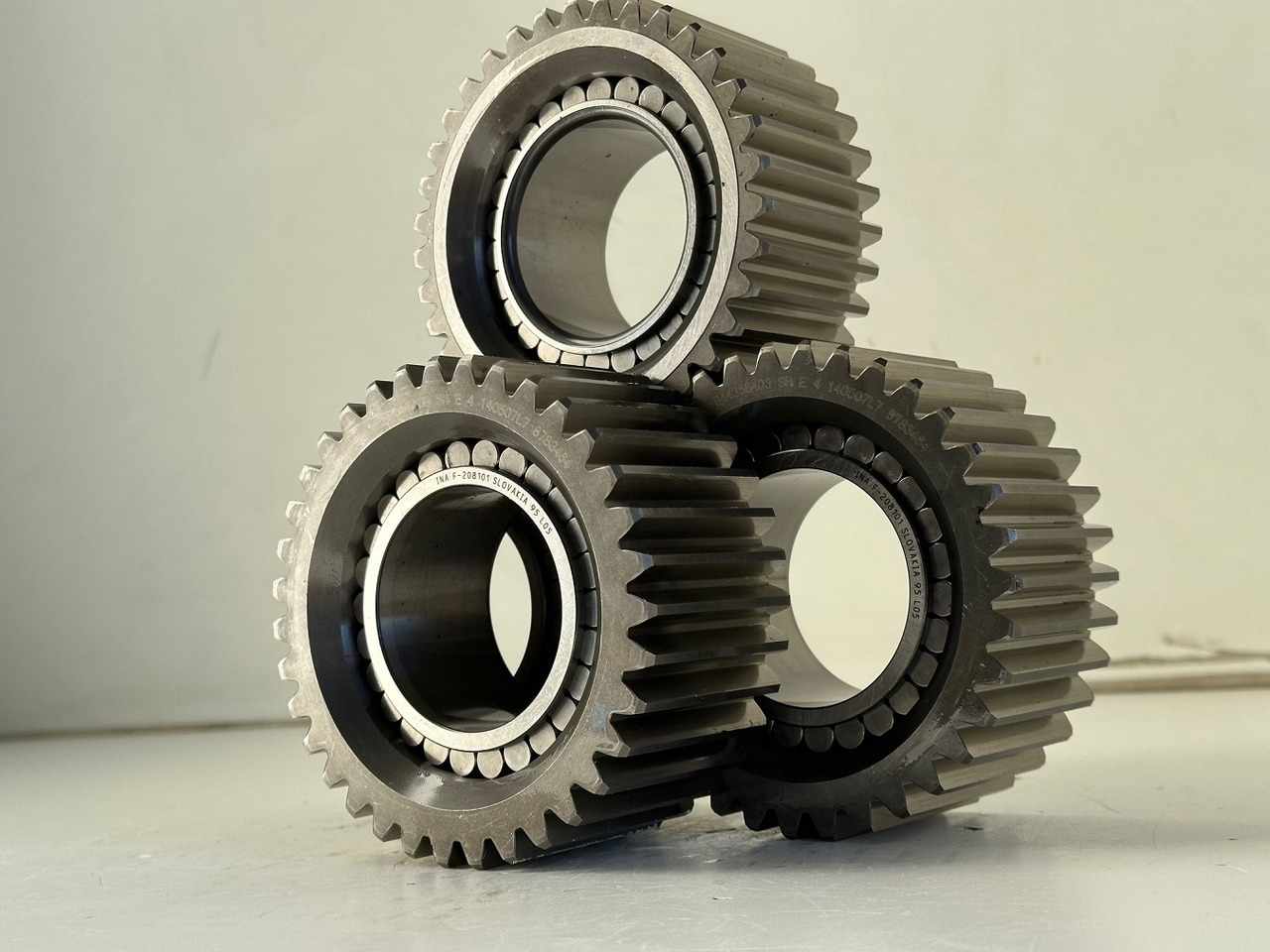 Liebherr Planetenrad ID-Nr.944356303 - ID-Nr.9443563 - ID-Nr.90208496 mit Zylinderrollenlager ID-Nr.761003403 - ID-Nr.10167340. #944356403.02# - Transmissie voor Bouwmachine: afbeelding 1 Liebherr Planetenrad ID-Nr.944356303 - ID-Nr.9443563 - ID-Nr.90208496 mit Zylinderrollenlager ID-Nr.761003403 - ID-Nr.10167340. #944356403.02# - Transmissie voor Bouwmachine: afbeelding 1