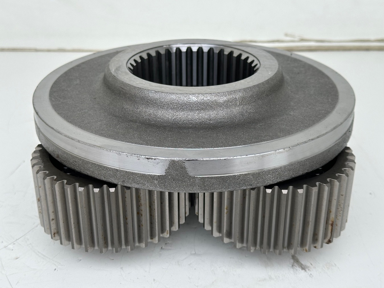 Liebherr Planetenträger ID-Nr.90006540 mit Planetenrad ID-Nr.9443074 - ID-Nr.944307403 - ID-Nr.90208594 und Sonnenrad ID-Nr.90208596. SAT300/271, SAT300/282, SAT300/288, SAT300/295. #SET.1903#. - Zwenkmotor voor Bouwmachine: afbeelding 5 Liebherr Planetenträger ID-Nr.90006540 mit Planetenrad ID-Nr.9443074 - ID-Nr.944307403 - ID-Nr.90208594 und Sonnenrad ID-Nr.90208596. SAT300/271, SAT300/282, SAT300/288, SAT300/295. #SET.1903#. - Zwenkmotor voor Bouwmachine: afbeelding 5