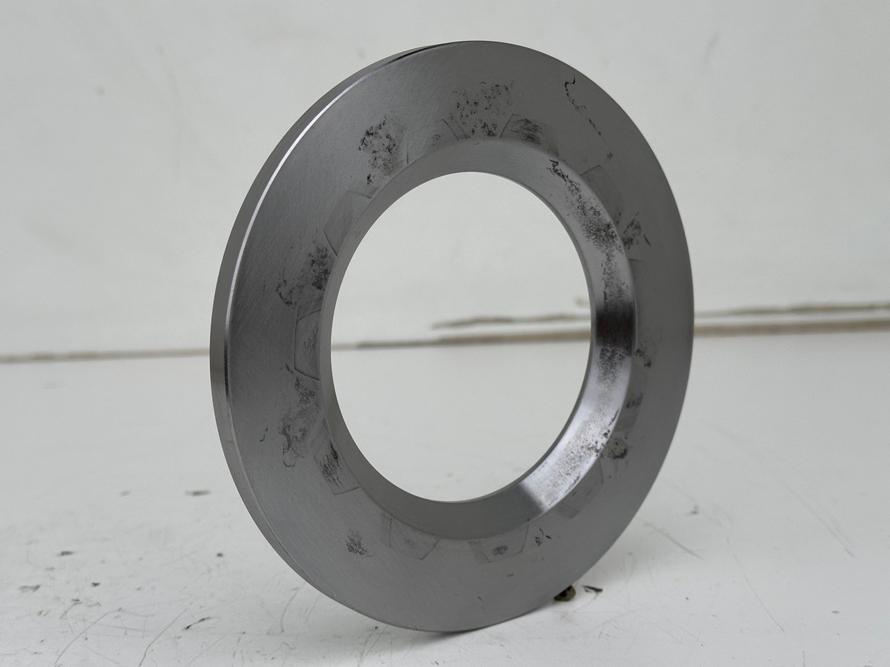 Liebherr Scheibe ID-Nr.9441598 - ID-Nr.944159803. A309,A311,A312,A314,A316,A900,A902,A904,A910COMP,A912COMP,A913COMP,A914,A918COMP,A918,R313,R317,R900,R902,R914COMP,R904,R914. #944159803.GH# - Versnellingsbak voor Bouwmachine: afbeelding 1 Liebherr Scheibe ID-Nr.9441598 - ID-Nr.944159803. A309,A311,A312,A314,A316,A900,A902,A904,A910COMP,A912COMP,A913COMP,A914,A918COMP,A918,R313,R317,R900,R902,R914COMP,R904,R914. #944159803.GH# - Versnellingsbak voor Bouwmachine: afbeelding 1