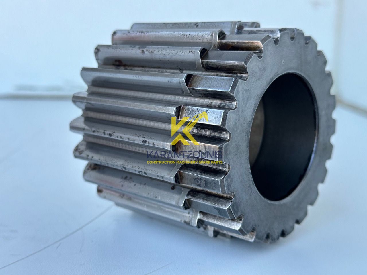 Liebherr Sonnenrad ID-Nr.90016258. FAT400P112,FAT400P130,FAT400P139,LOS1936,LOS926,R926,R928,R930,R934,R936,R938,R940,R944,R946,R950T. #90016258.06.08# - Eindaandrijving voor Rupsgraafmachine: afbeelding 1 Liebherr Sonnenrad ID-Nr.90016258. FAT400P112,FAT400P130,FAT400P139,LOS1936,LOS926,R926,R928,R930,R934,R936,R938,R940,R944,R946,R950T. #90016258.06.08# - Eindaandrijving voor Rupsgraafmachine: afbeelding 1